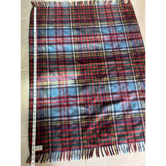 Vintage Alexanders Wool Throw Blanket Plaid 44" x 35" Cabin Classic Fringe - Picture 3 of 4